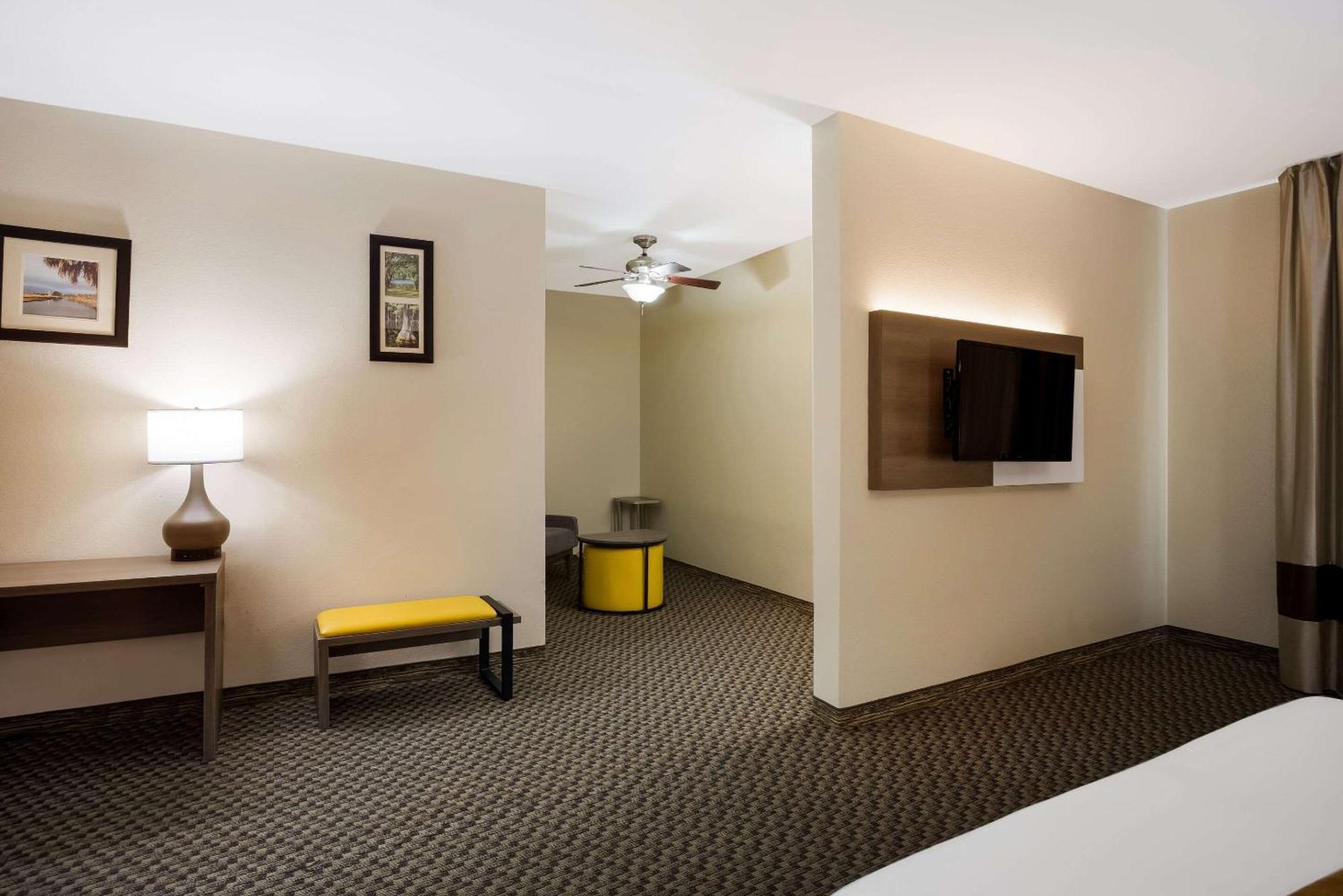 Comfort Inn & Suites Midway - Tallahassee West Экстерьер фото