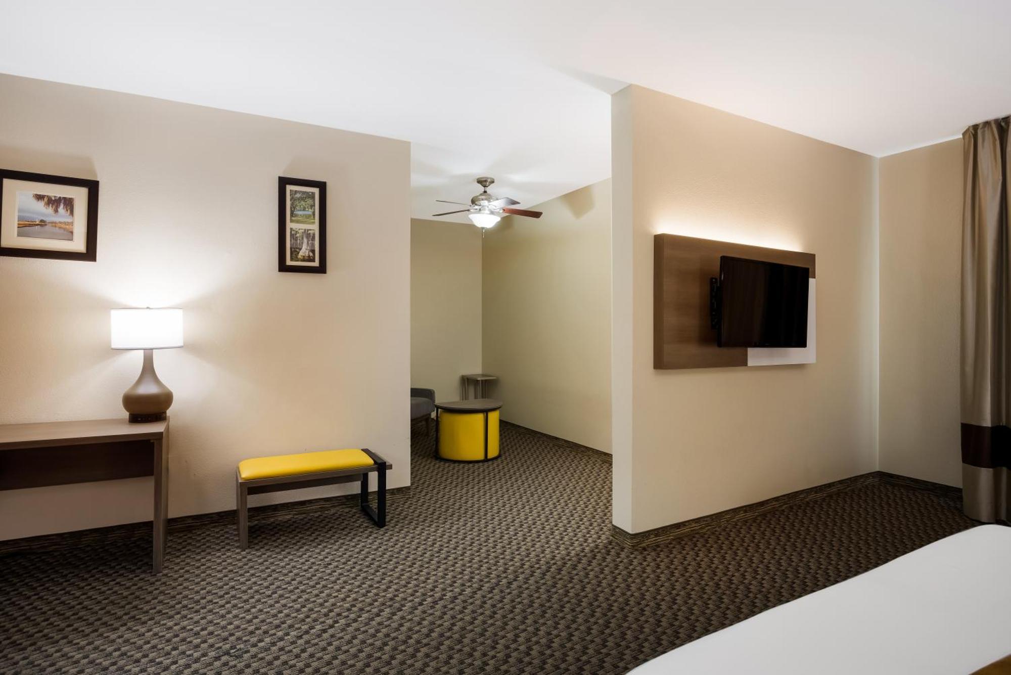 Comfort Inn & Suites Midway - Tallahassee West Экстерьер фото