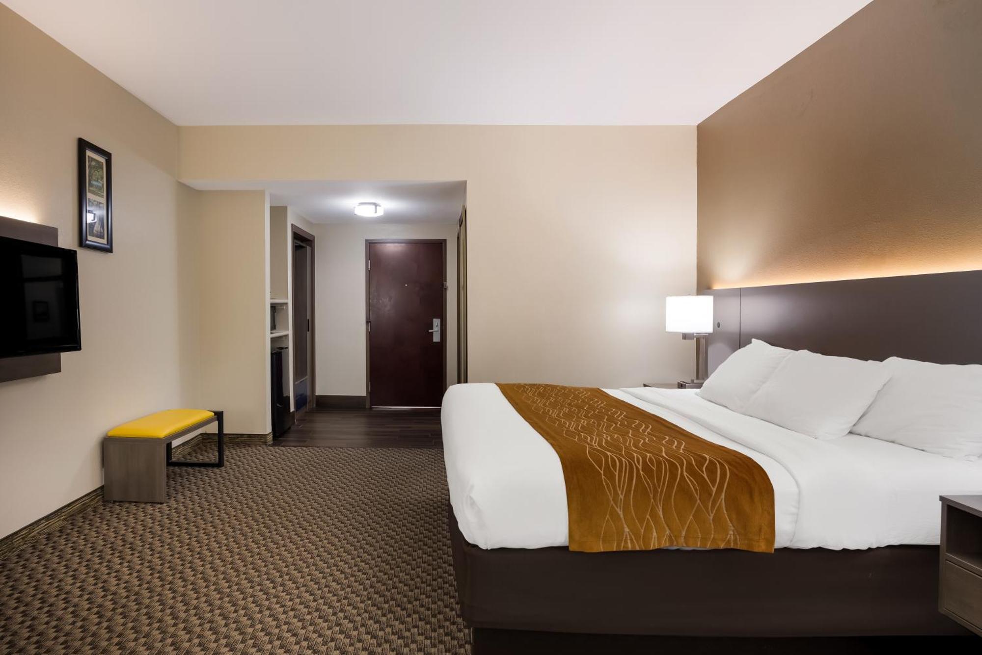 Comfort Inn & Suites Midway - Tallahassee West Экстерьер фото